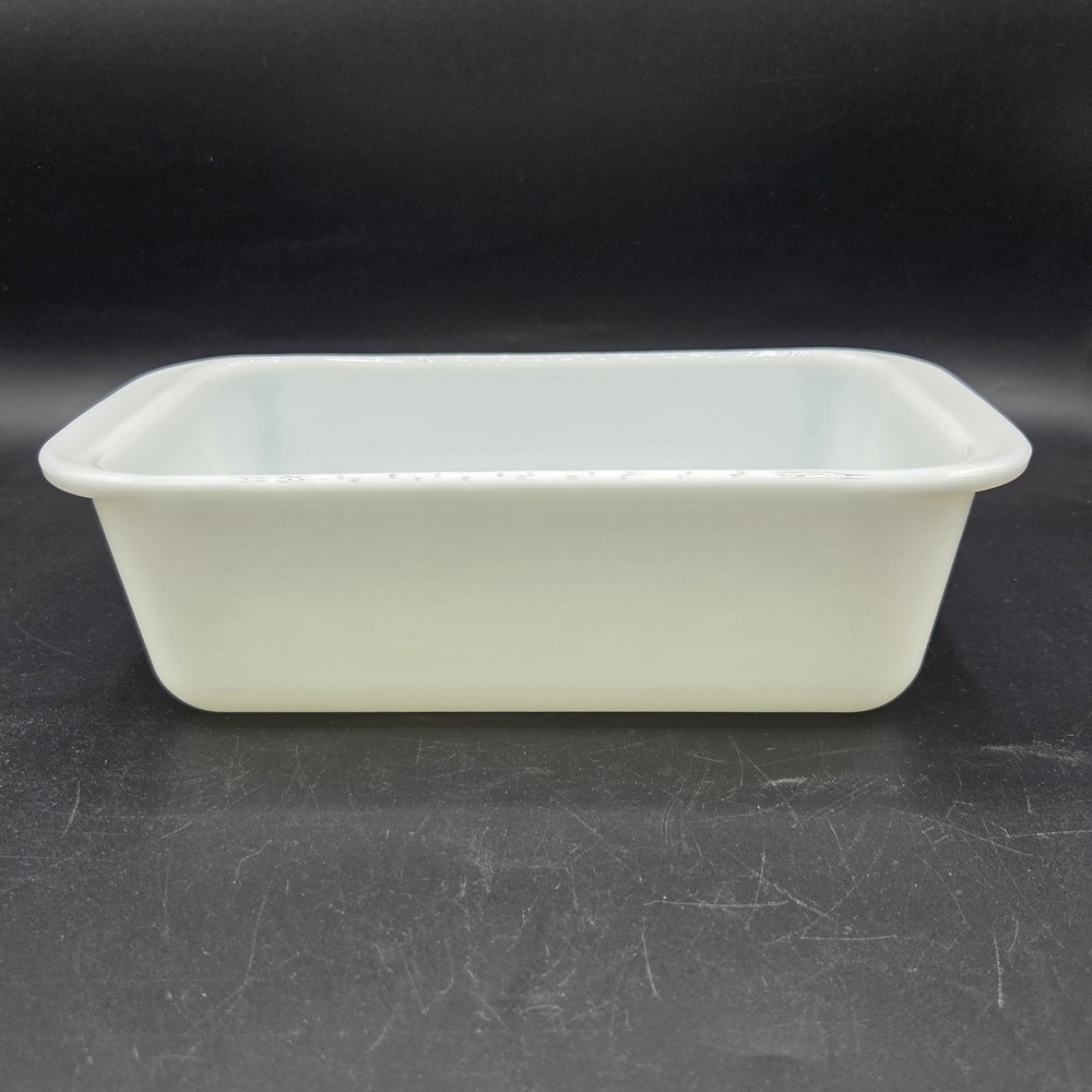 VTG Pyrex Opal White Milk Glass Loaf Pan #213 1.5 Qt.